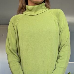 JEANNE PIERRE Green Crewneck Sweater